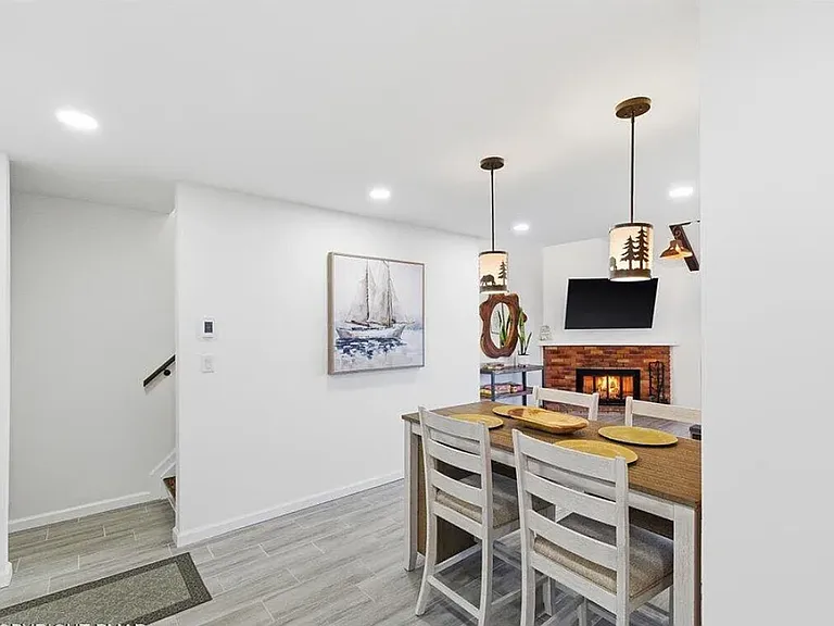 26 Middle Village Way — Photo 6