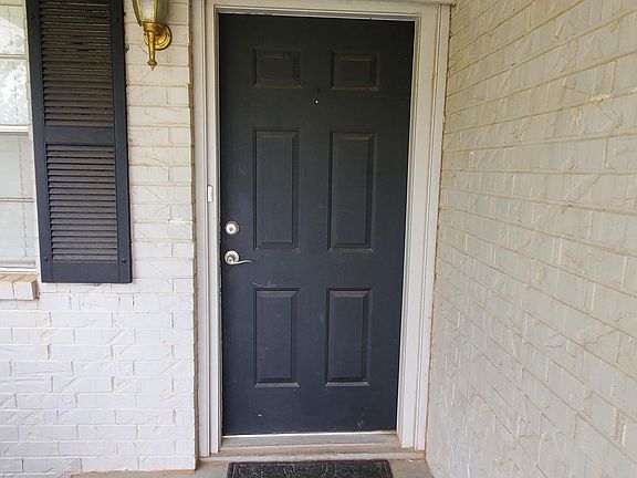 3rd image of 5715 NW Euclid Ave