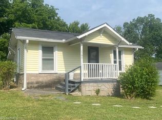 2509 Rowe St, Greensboro, NC 27407