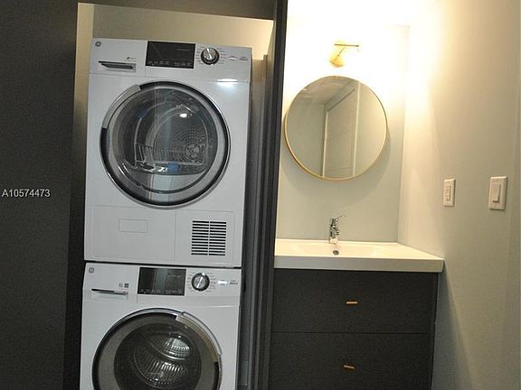 2nd image of 1501 Michigan Ave APT 3