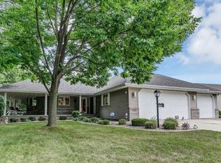 W2528 Valleywood Ln, Appleton, WI 54915