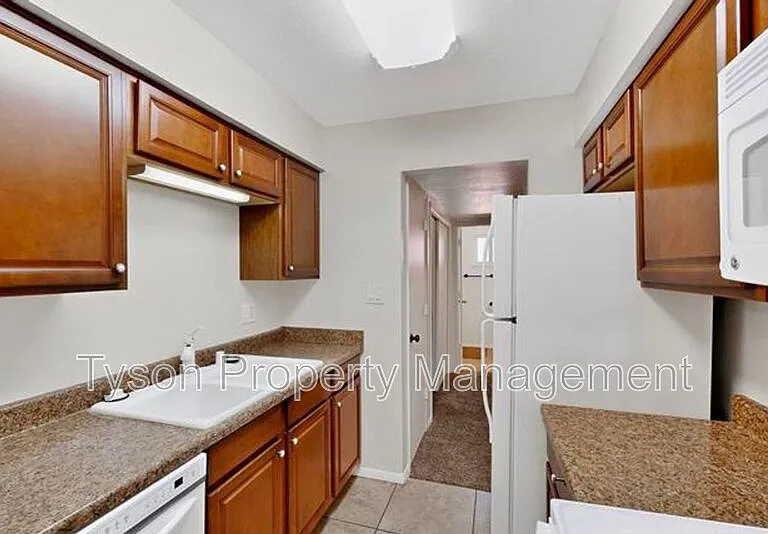 12201 Haines Ave NE #A — Photo 9