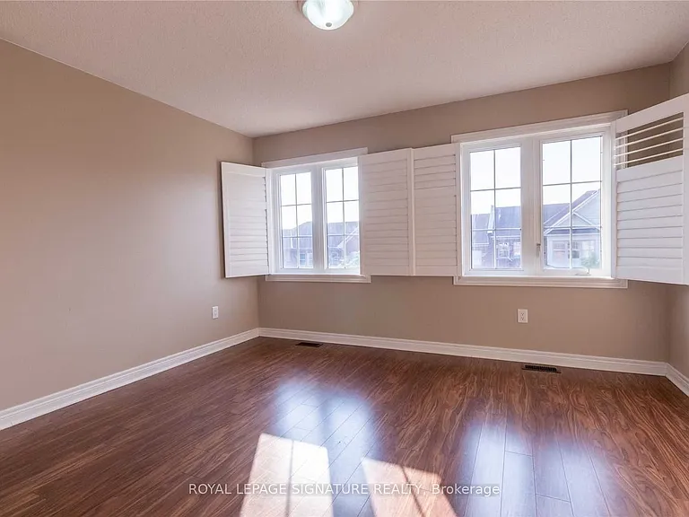 128 Holmes Cres — Photo 26