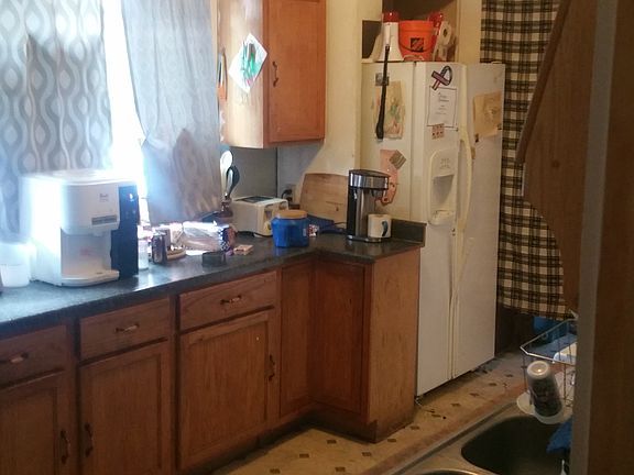 5th image of 1533 Helmer St