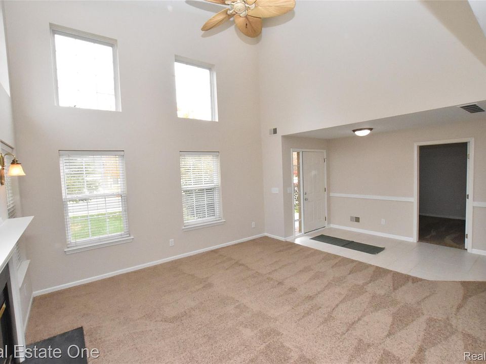 169 S Vista, photo 9