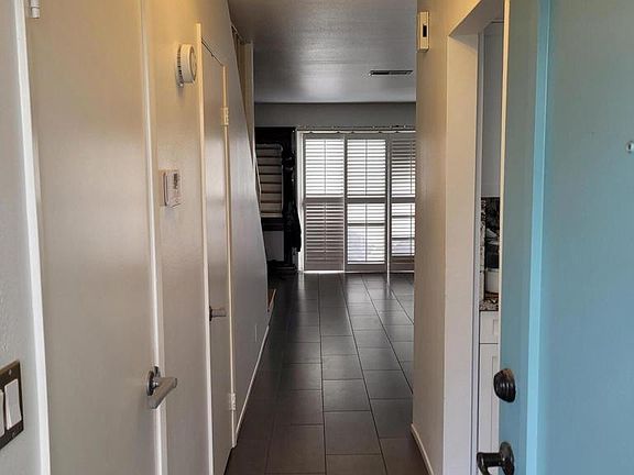 3rd image of 2905 Kelp Ln