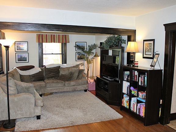 Family Room 1