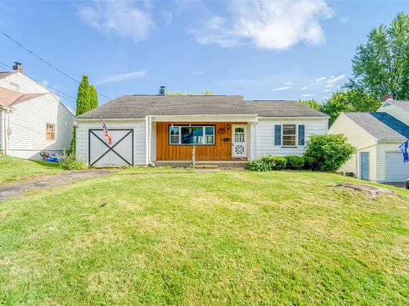 2808 Yale St, Endwell, NY 13760