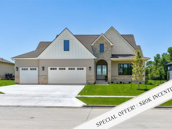 10622 NW 80th Ave, Johnston, IA 50131