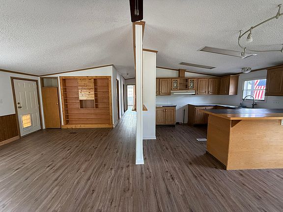 5th image of 1904 N 48th Ave
