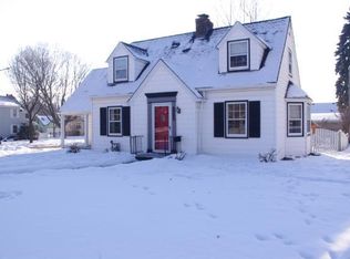 1340 Idaho Ave W, Falcon Heights, MN 55108