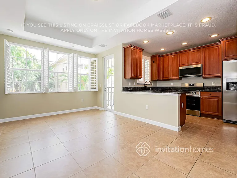 2564 Gardens Pkwy — Photo 8