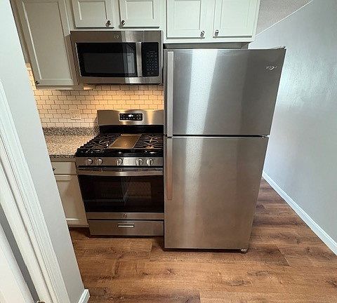 2nd image of 5A Allen St #4