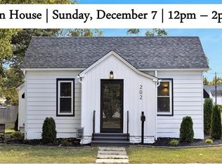 202 E Olive St, Staunton, IL 62088