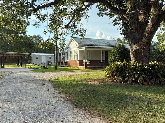 3rd image of 785 Spring Bayou Rd