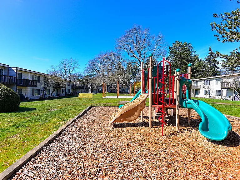MOD 83 — Photo 23