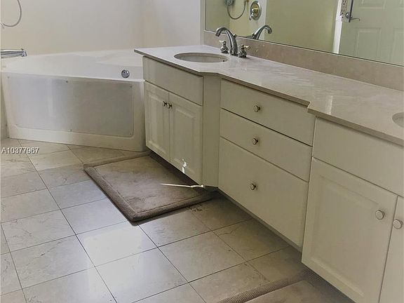 5th image of 3370 Hidden Bay Dr APT 2015