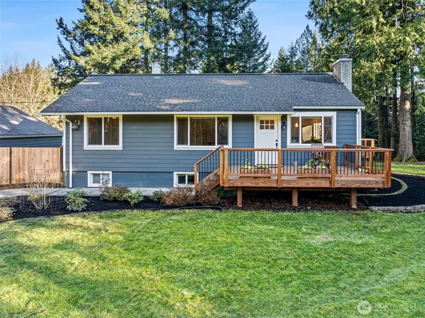 14825 NW Holly Road, Seabeck, WA 98380