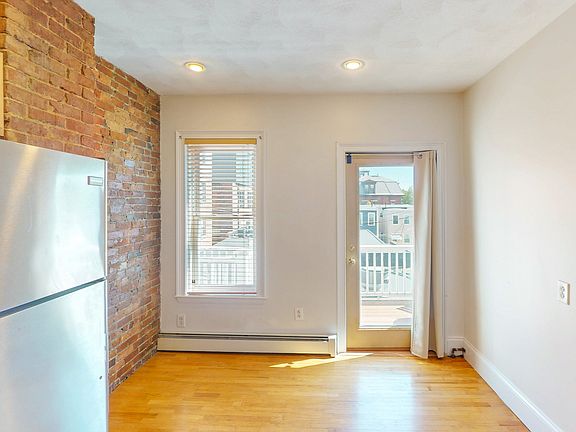 3rd image of 1 Henderson Ave #2