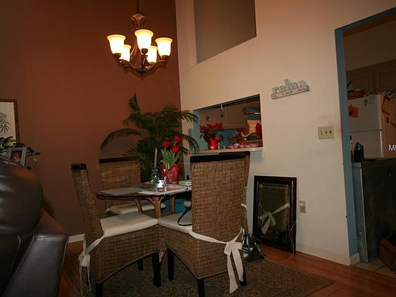4th image of 3186 Charter Club Dr APT D