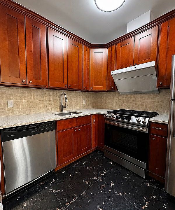 1st image of 41 42 College Point Blvd #7C