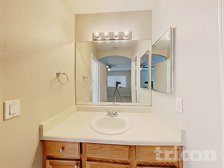 3555 W Via Del Sol Dr — Photo 10
