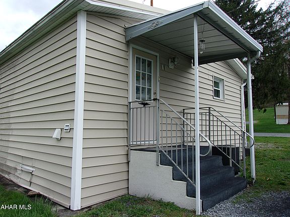 3rd image of 1095 Industrial Ave