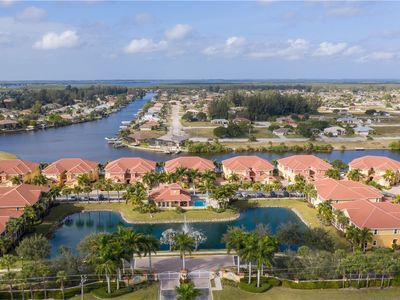 225 Shadroe Cove Cir UNIT 1402, Cape Coral, FL, 33991