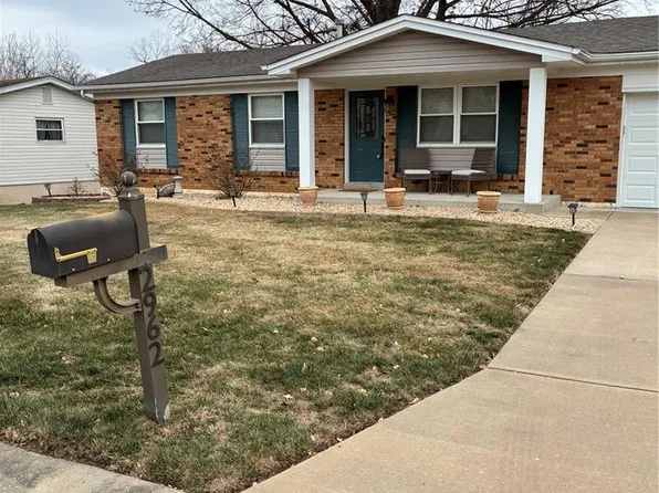 2962 Brooklands Way, Saint Charles, MO 63303
