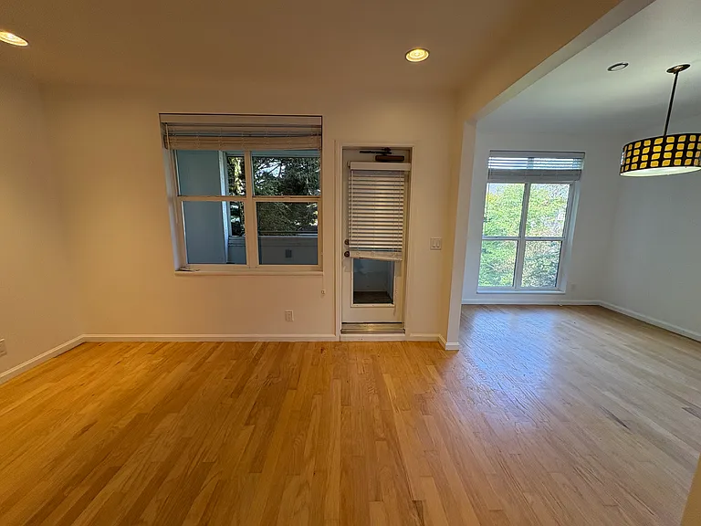 2173 NW Everett St #3 — Photo 11