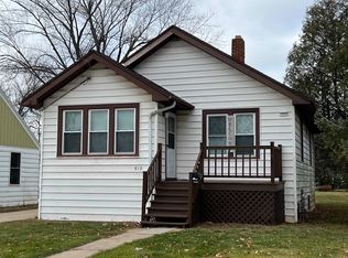 512 S Abrams St, Green Bay, WI 54302