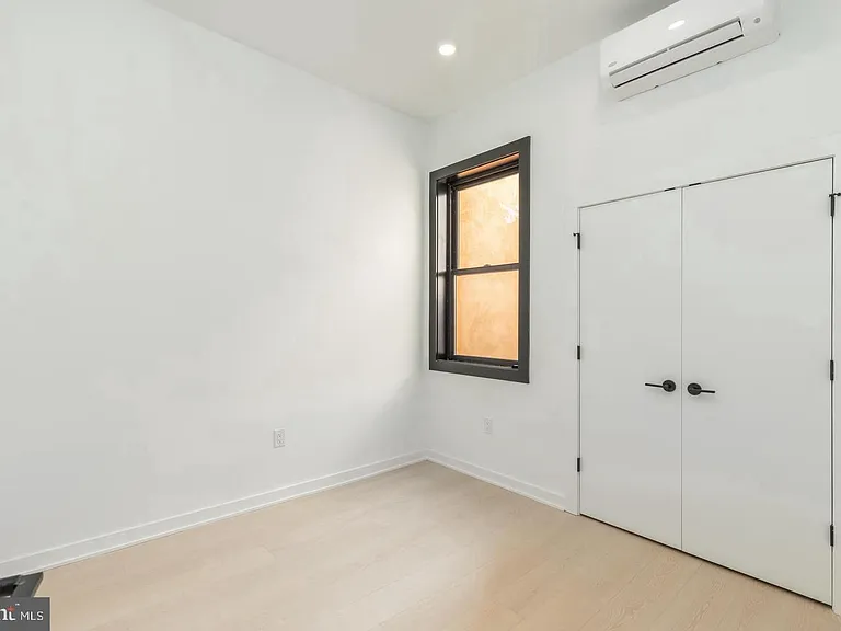 2414 Frankford Ave #5 — Photo 9