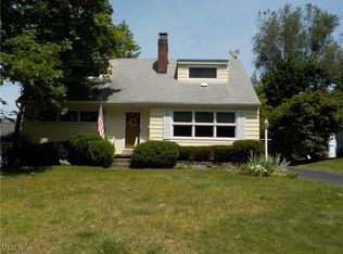 3130 Park Dr, Stow, OH 44224