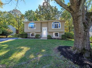 109 Almond Ct, Sterling, VA 20164