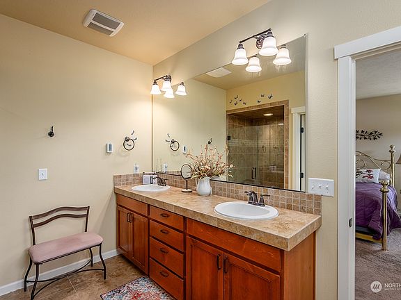 5th image of 709 S Lupine Drive