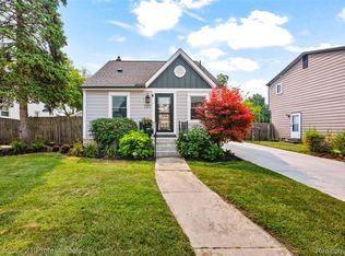 717 Cherry Ave, Royal Oak, MI 48073