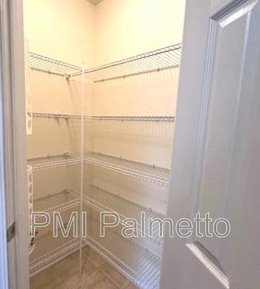 414 Hawkeye Ct — Photo 9