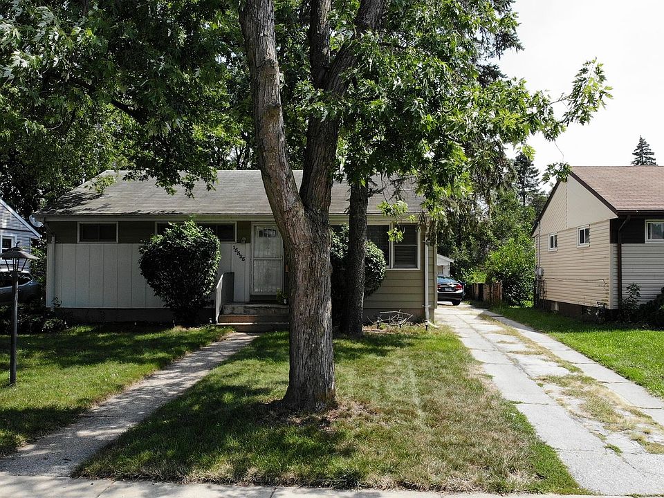 1st image of 15525 Elm St