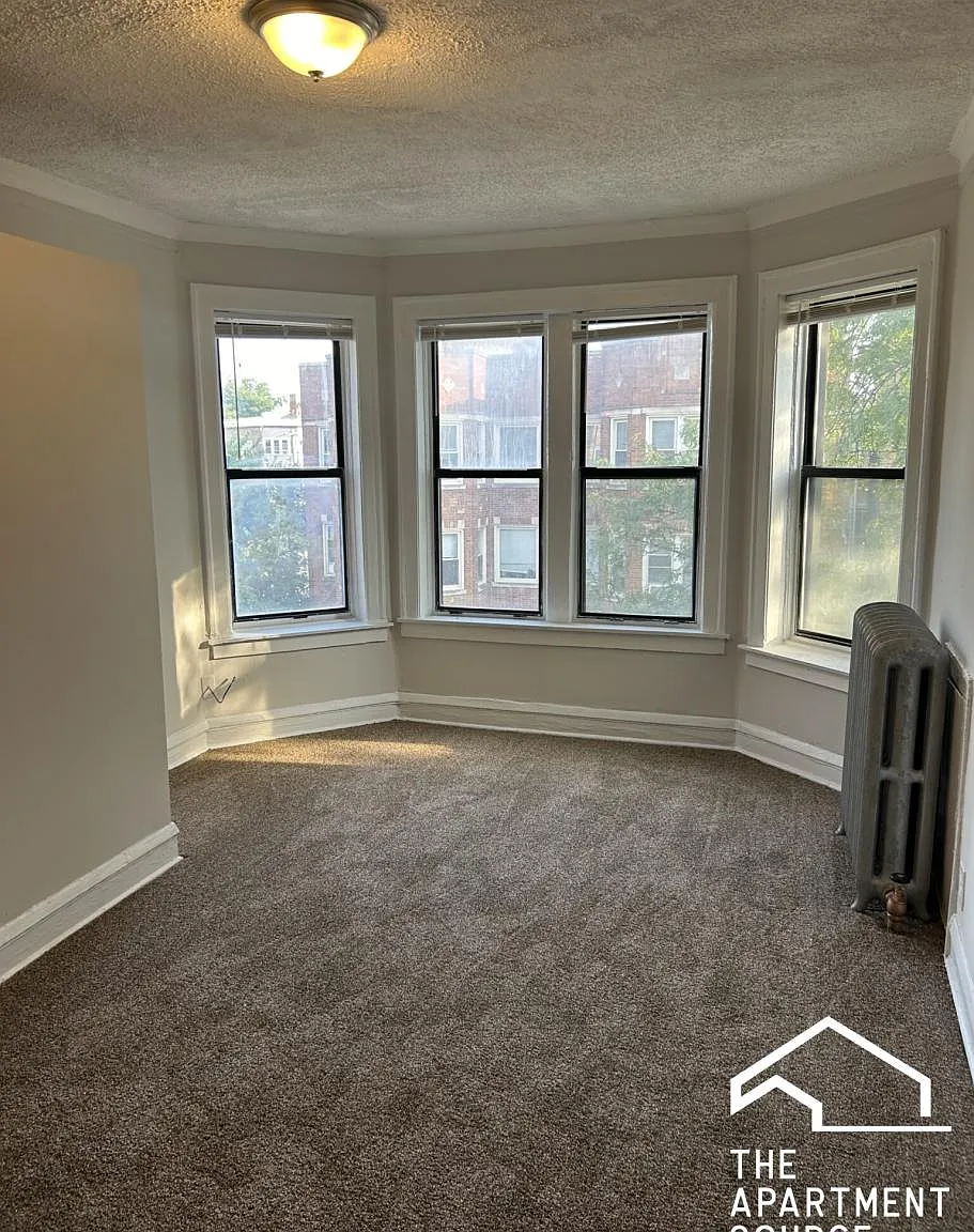 6959 South Paxton Avenue #3A — Photo 1