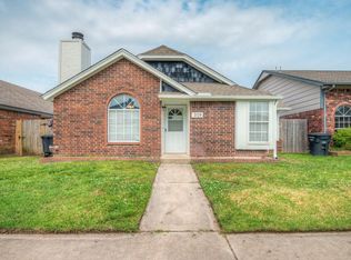 2129 S Robinson Ave, Moore, OK 73170
