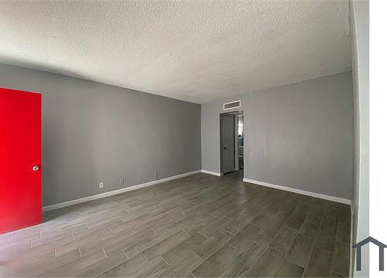 3rd image of 216 W Philadelphia Ave APT 7