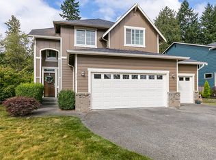 715 Rosario Pl NE, Renton, WA 98059