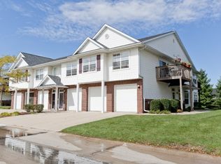 4520 1st Ave NW UNIT D, Cedar Rapids, IA 52405