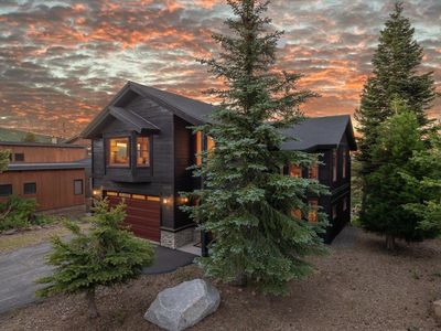 14905 Skislope Way, Truckee, CA, 96161