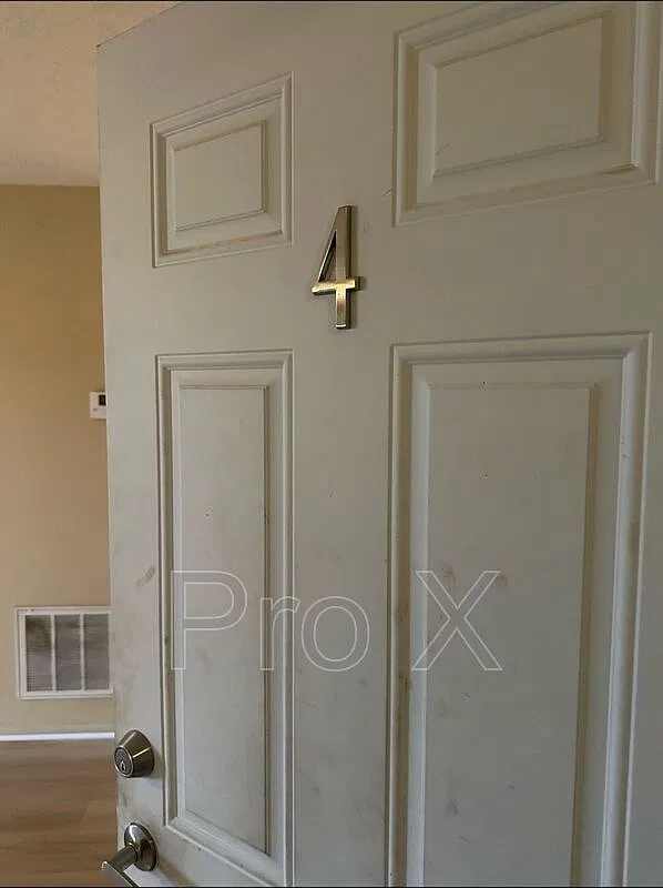2 bed, 1.0 bath, $795 — Photo 2