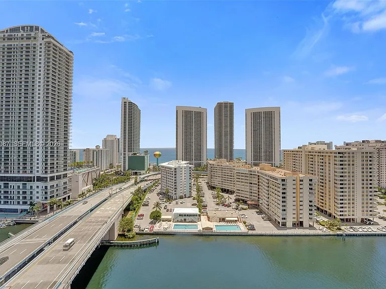 2600 E Hallandale Beach Blvd #T1902 — Photo 80