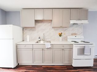 76 Summer St #3, New London, CT 06320