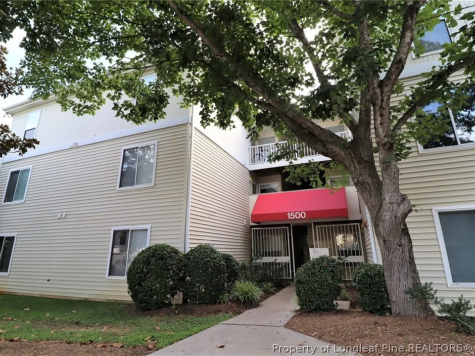 1500 Graduate Ln #304