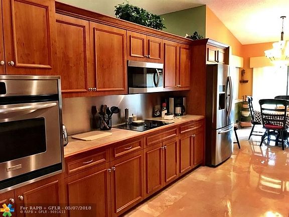 3rd image of 8314 NW 52nd Pl