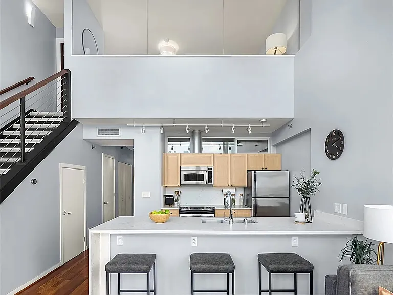 2717 Western Ave #1120 — Photo 13